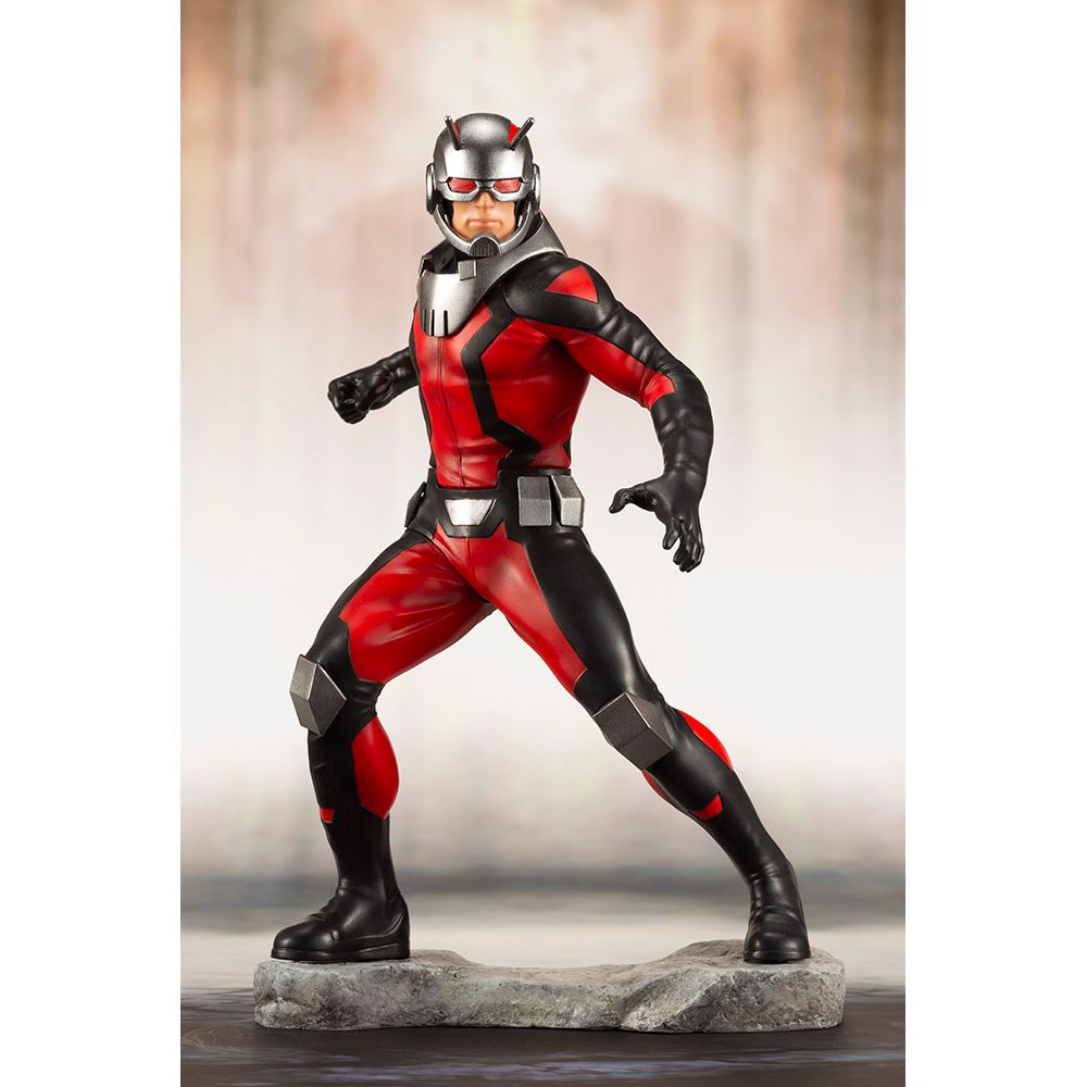 Kotobukiya Marvel Comics Avengers Series Astonishing Antman & Wasp Artfx+ Statue 8 Inches