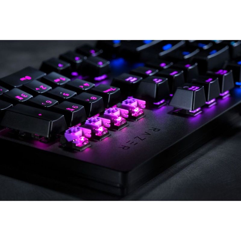 لوحة مفاتيح للألعاب ريزر هانتسمان إليت بمفاتيح ضوئية طولية، تصميم أمريكي